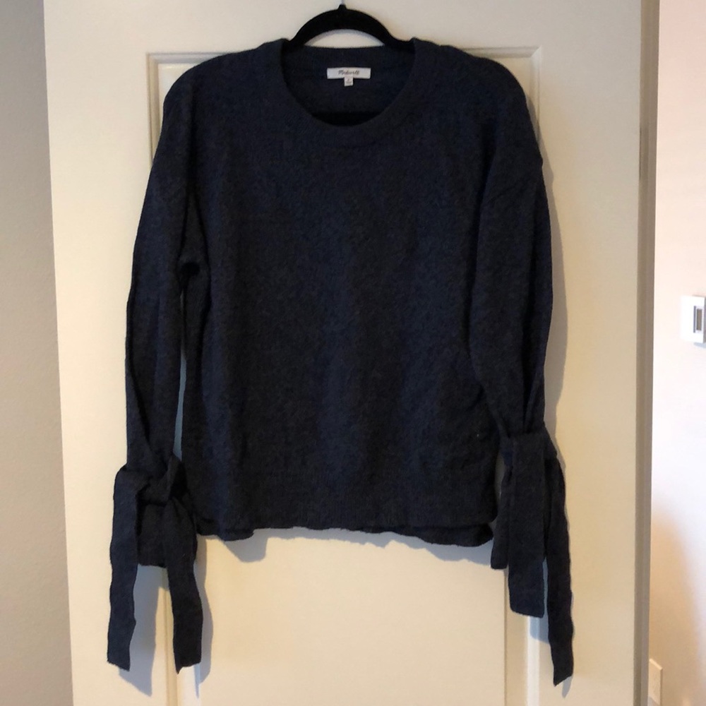 Tie sleeve sweater